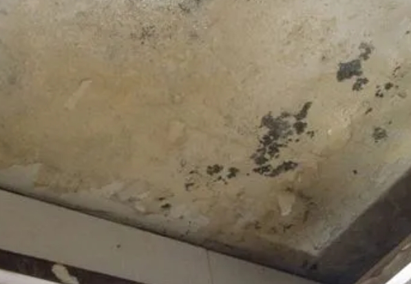 壤塘阳台漏水维修公司分享下壤塘卫生间渗水维修需要注意哪些问题。